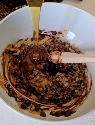 adding honey in chocolate and peanut butter